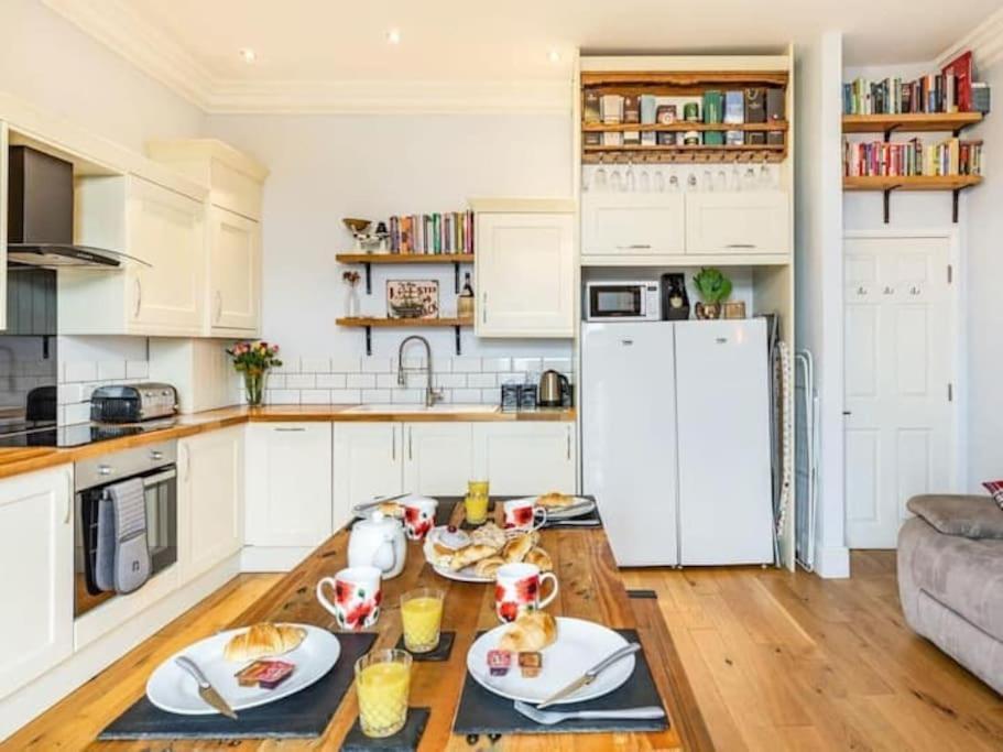 Number 7 Torquay Stunning Sea Views 아파트 외부 사진